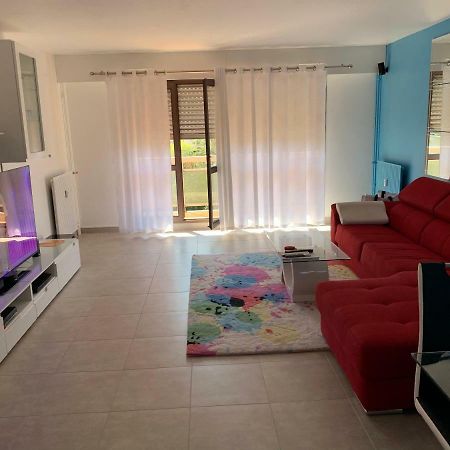 Grand Appartement A Louer Vue Sur Seine Melun Esterno foto