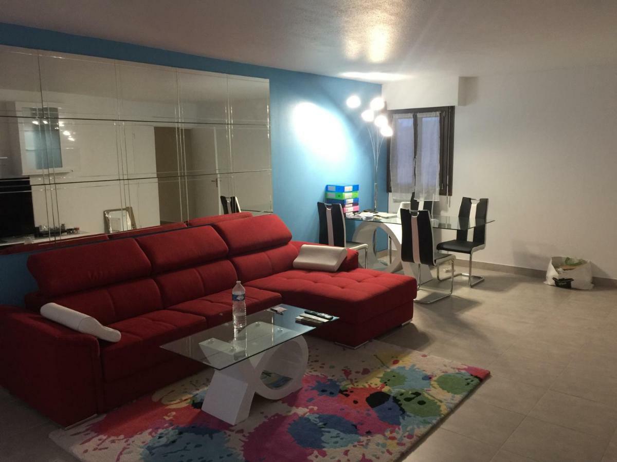 Grand Appartement A Louer Vue Sur Seine Melun Esterno foto