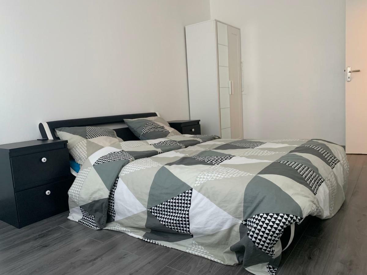 Grand Appartement A Louer Vue Sur Seine Melun Esterno foto