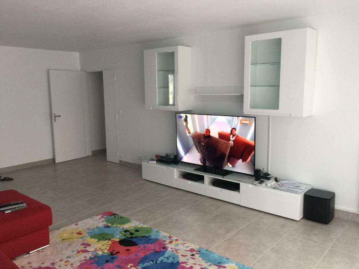 Grand Appartement A Louer Vue Sur Seine Melun Esterno foto