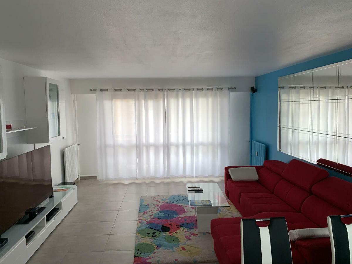 Grand Appartement A Louer Vue Sur Seine Melun Esterno foto