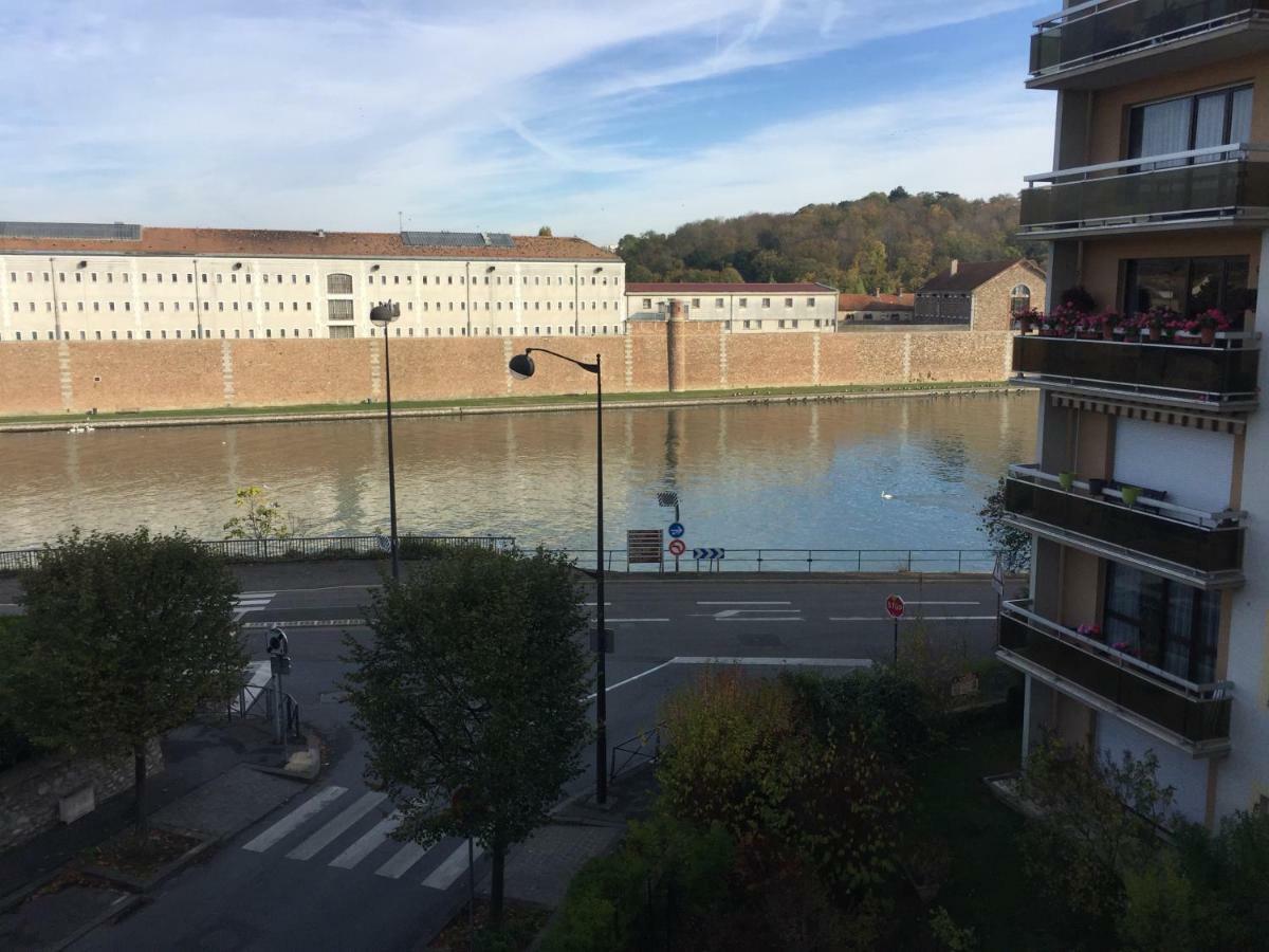 Grand Appartement A Louer Vue Sur Seine Melun Esterno foto