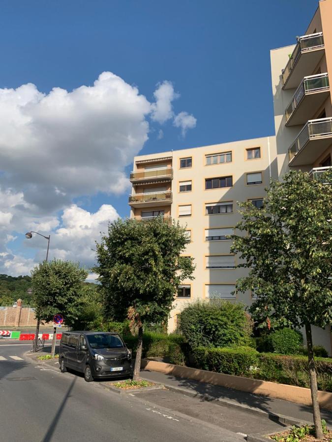 Grand Appartement A Louer Vue Sur Seine Melun Esterno foto